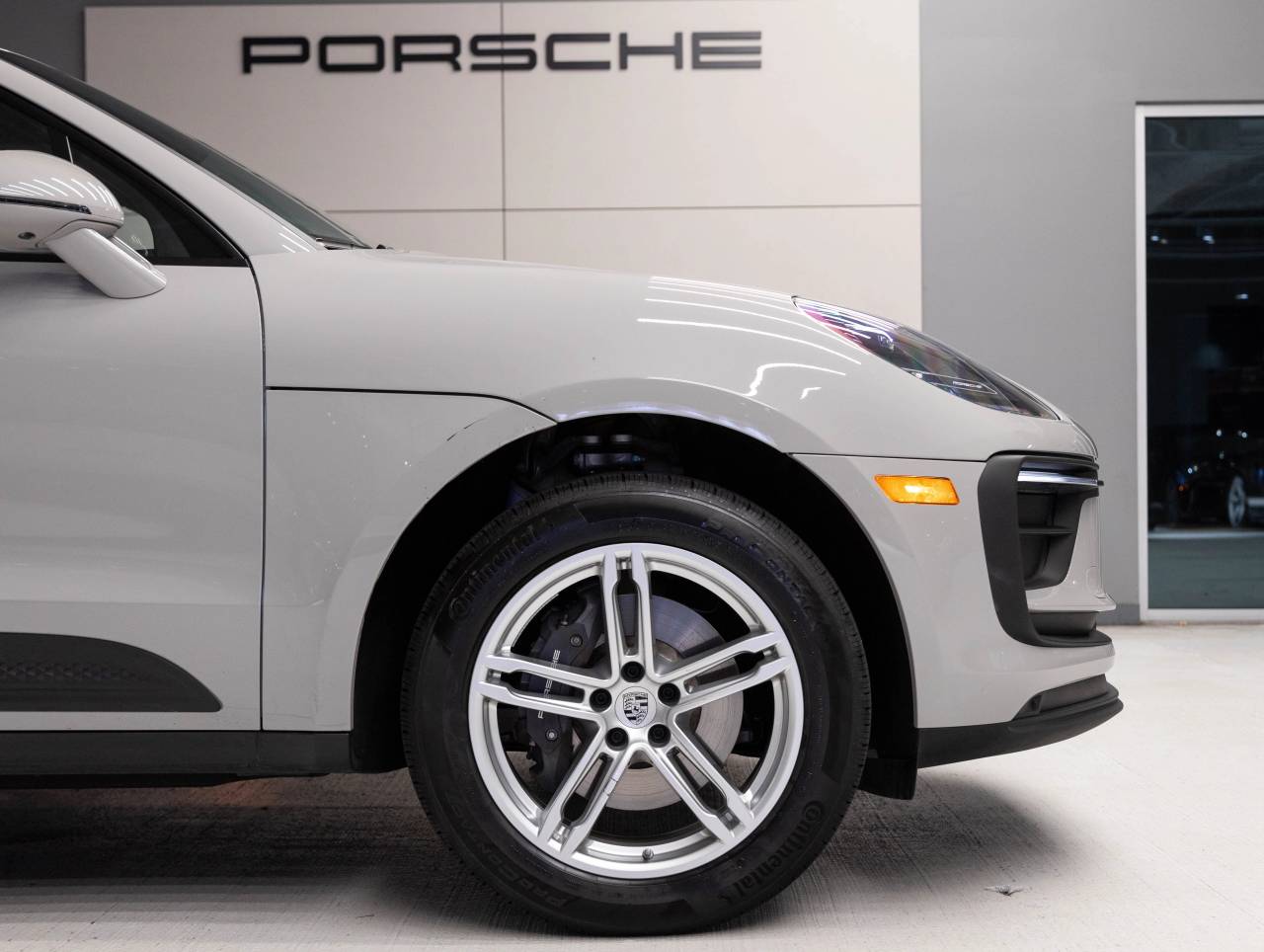2025 Porsche Macan Macan