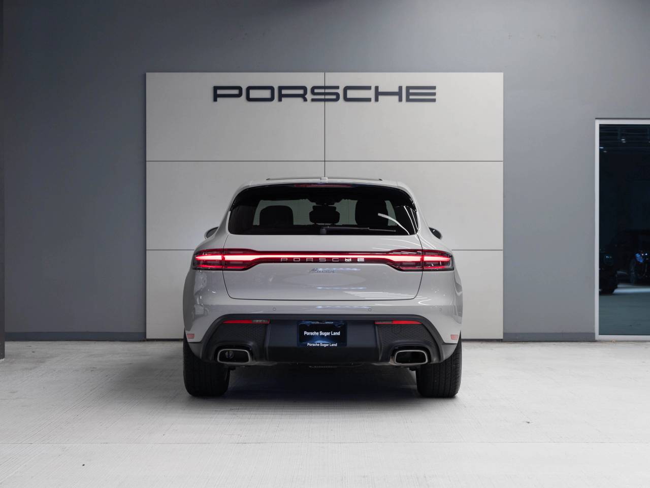 2025 Porsche Macan Macan