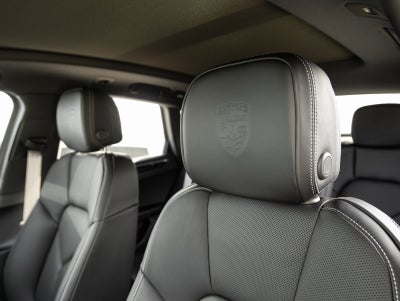 2025 Porsche Macan Macan T