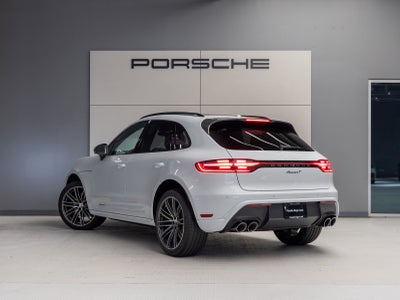 2025 Porsche Macan Macan T