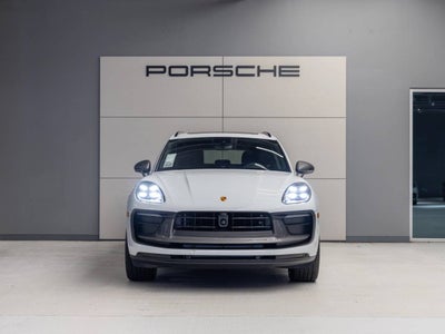 2025 Porsche Macan Macan T