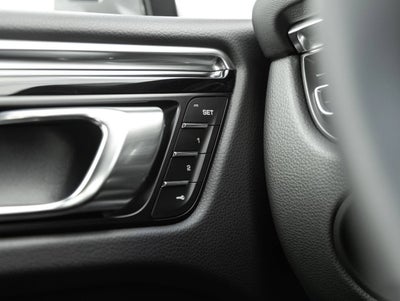 2025 Porsche Macan Macan T