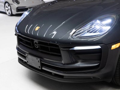 2026 Porsche Macan Macan