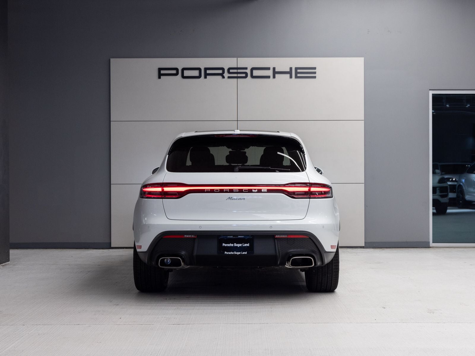 2026 Porsche Macan AWD