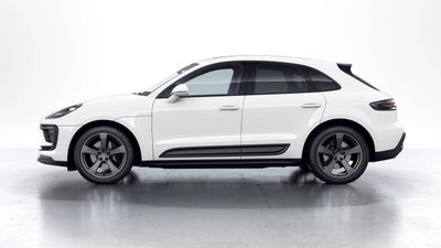 2026 Porsche Macan AWD