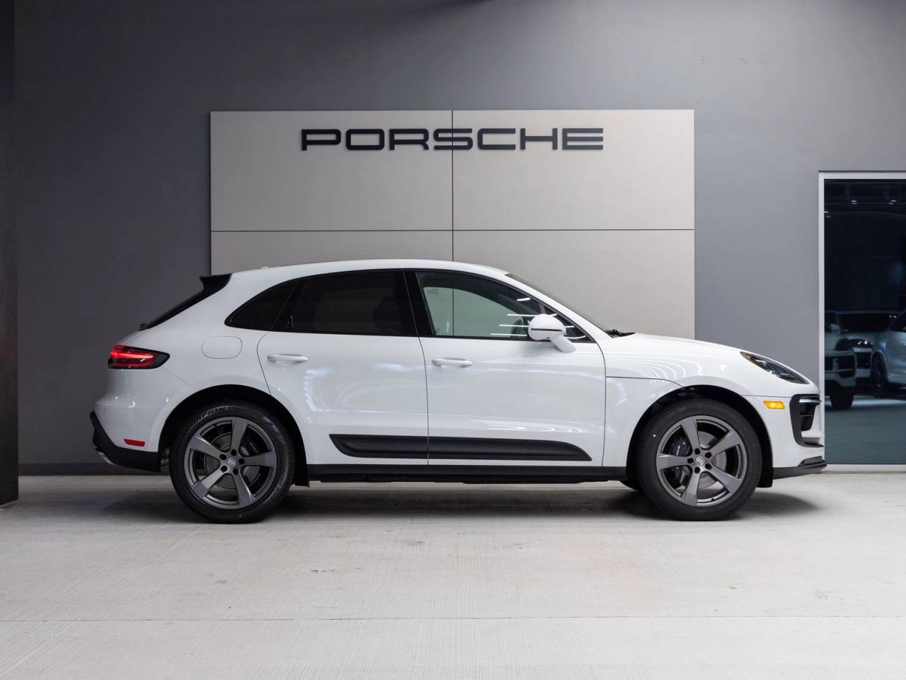 2026 Porsche Macan AWD