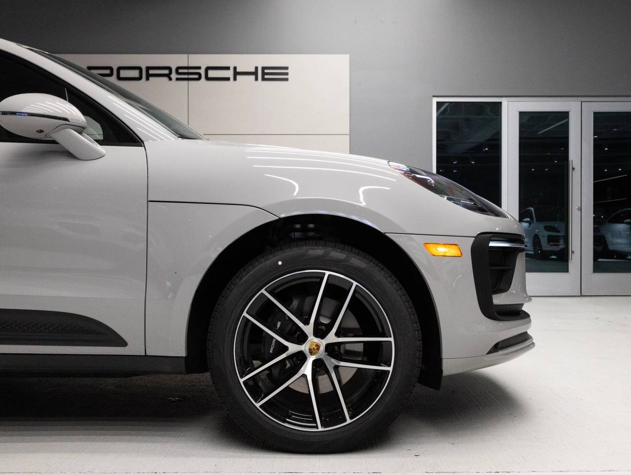 2026 Porsche Macan AWD