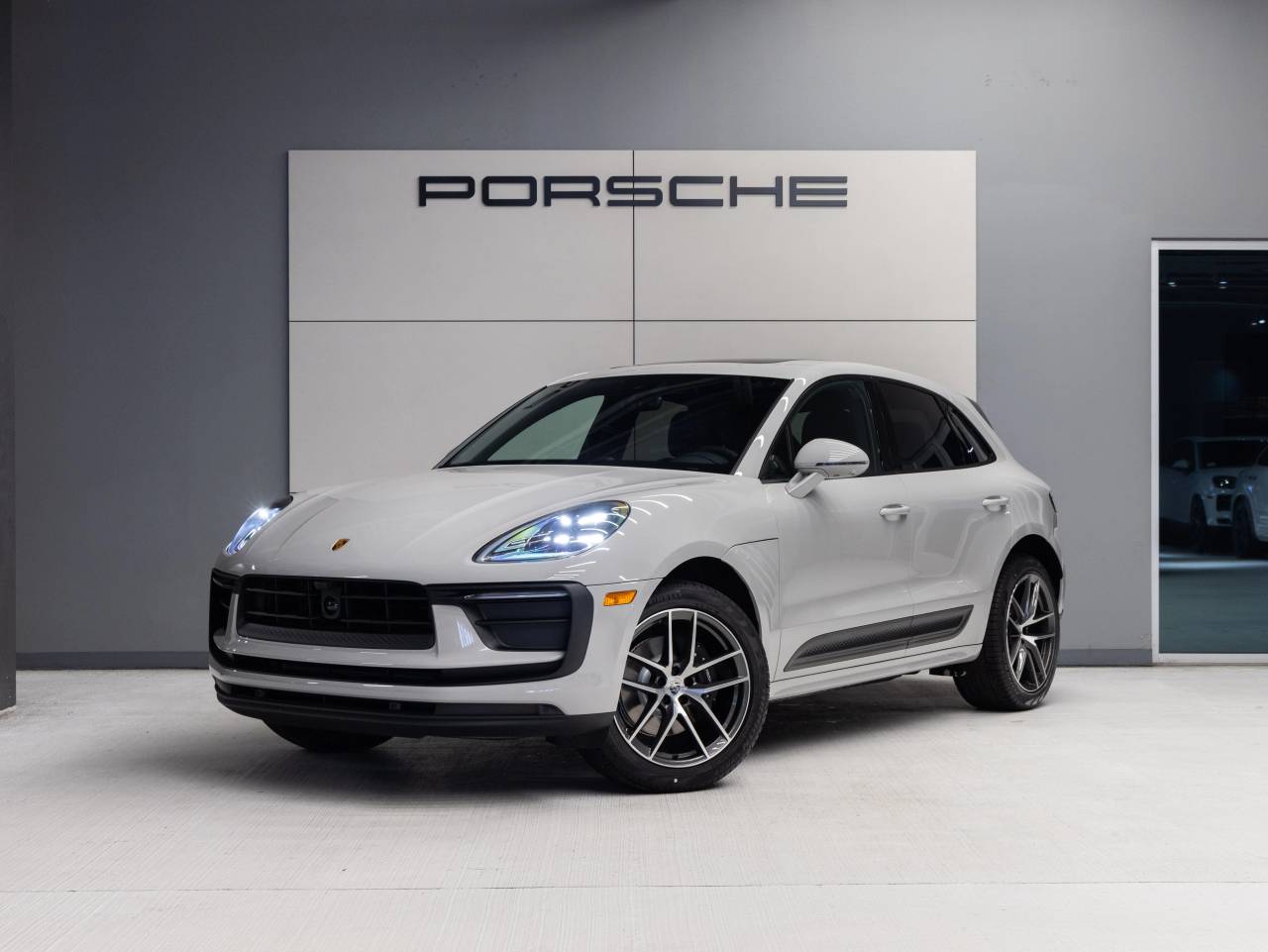 2026 Porsche Macan Macan