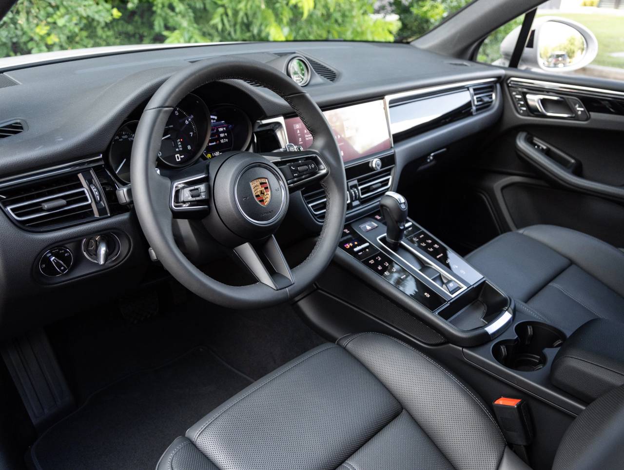 2026 Porsche Macan Macan