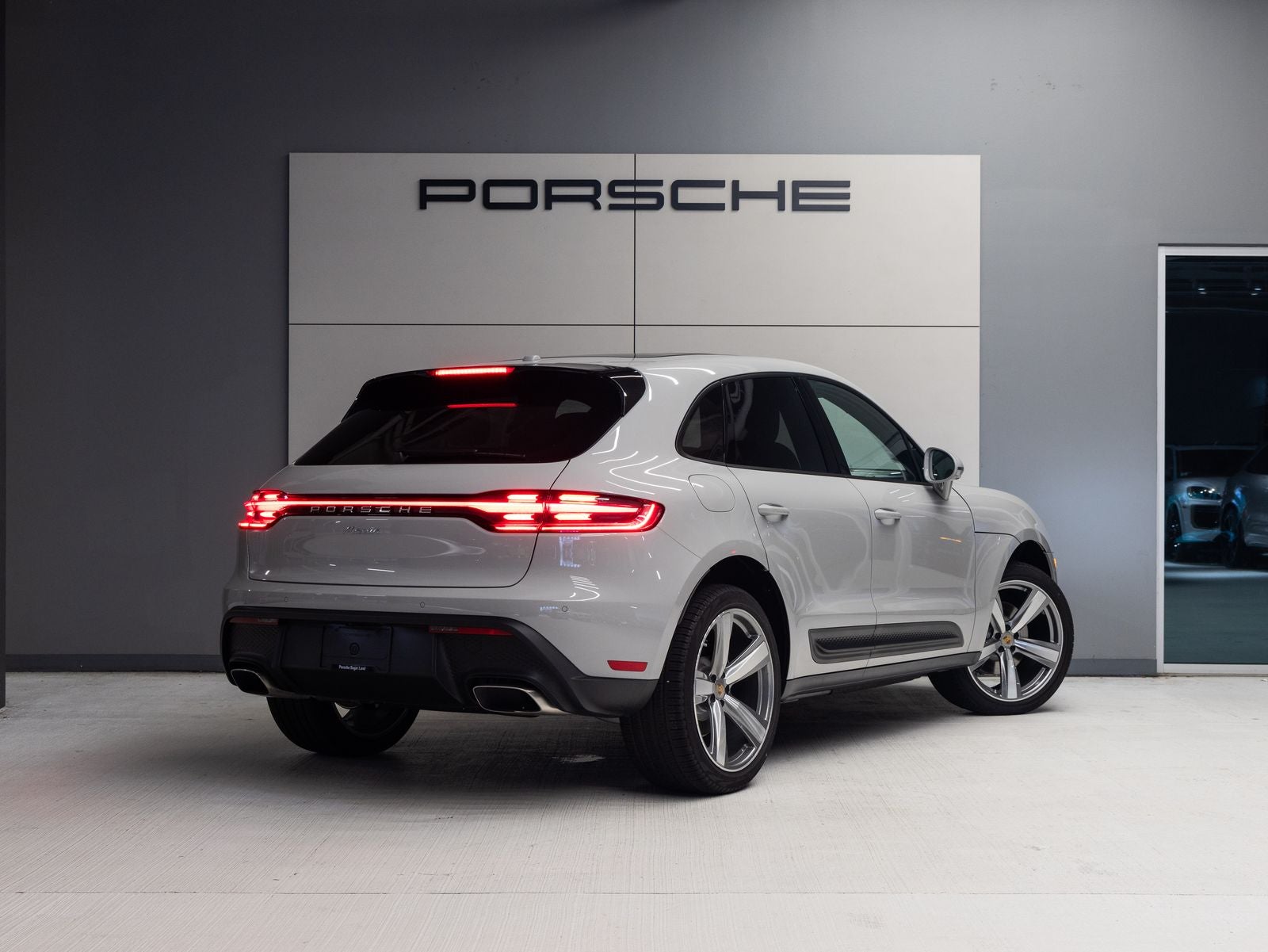 2026 Porsche Macan Macan