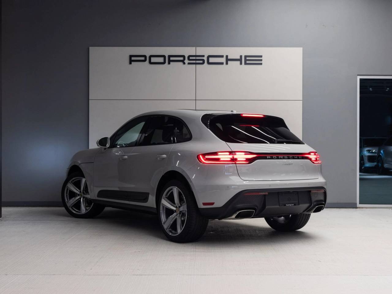 2026 Porsche Macan Macan