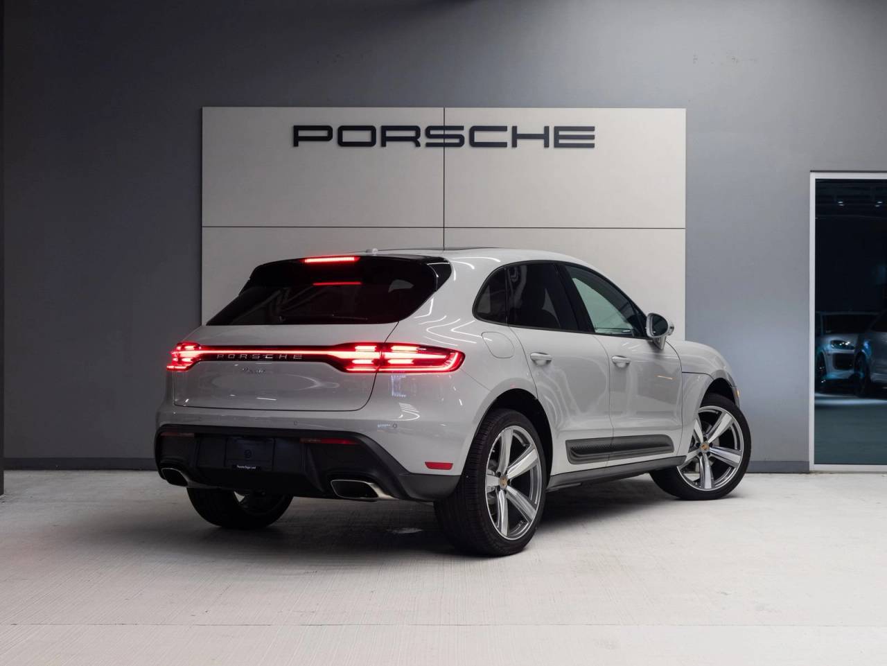 2026 Porsche Macan Macan