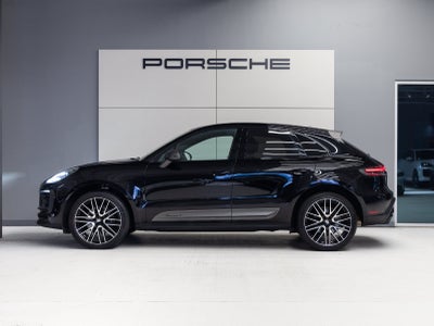 2023 Porsche Macan Macan T