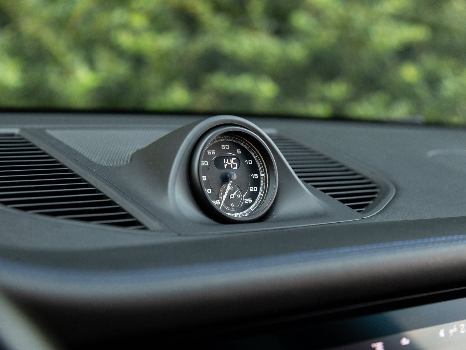 2023 Porsche Macan Macan T