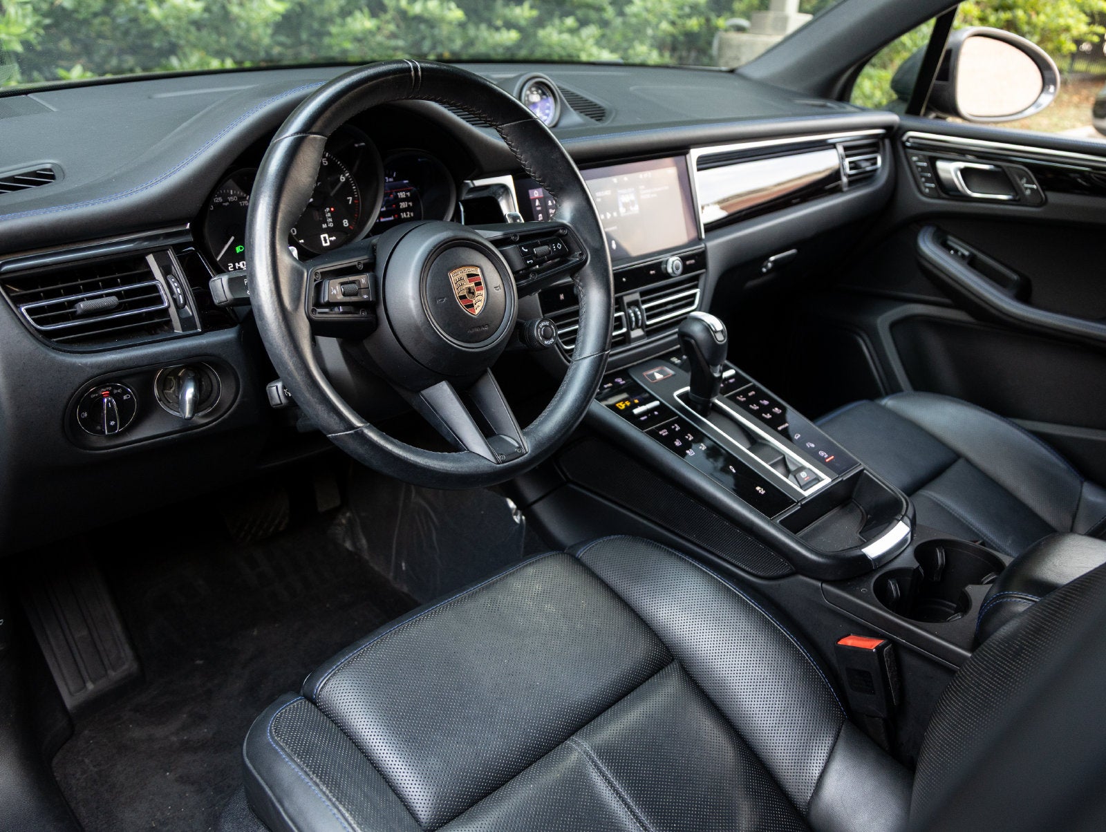 2023 Porsche Macan Macan T