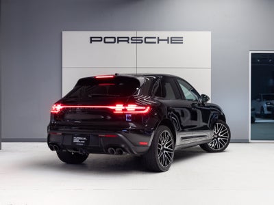 2023 Porsche Macan Macan T