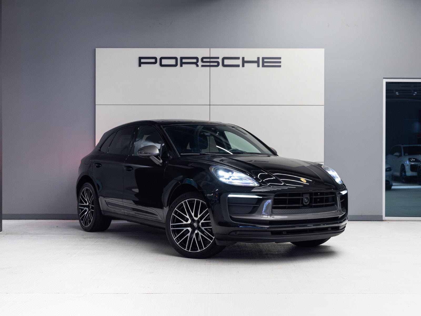 2023 Porsche Macan Macan T