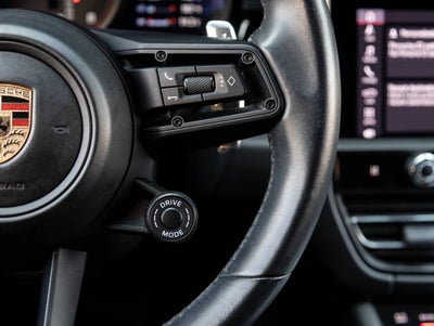 2023 Porsche Macan Macan T