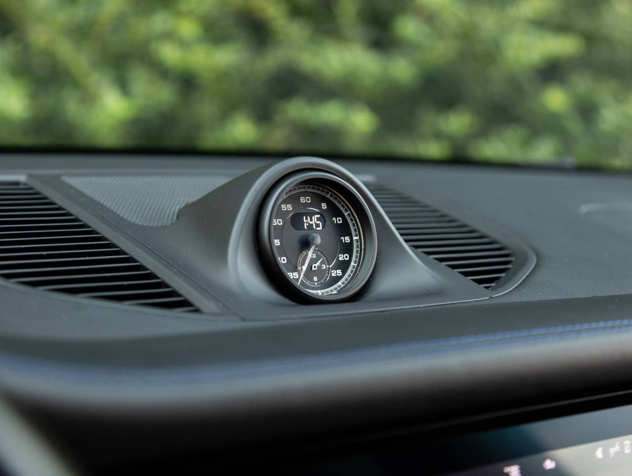 2023 Porsche Macan Macan T