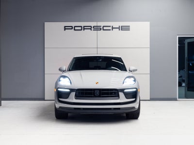 2023 Porsche Macan Macan