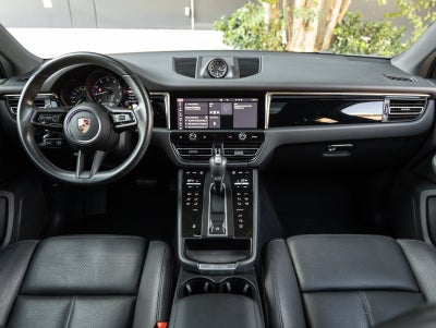 2023 Porsche Macan Macan