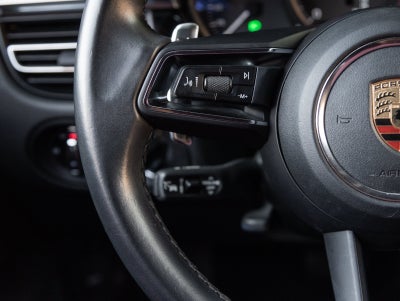 2023 Porsche Macan Macan