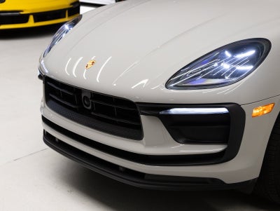 2023 Porsche Macan Macan