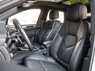 2023 Porsche Macan Macan