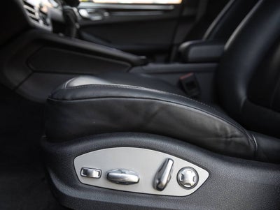 2023 Porsche Macan Macan