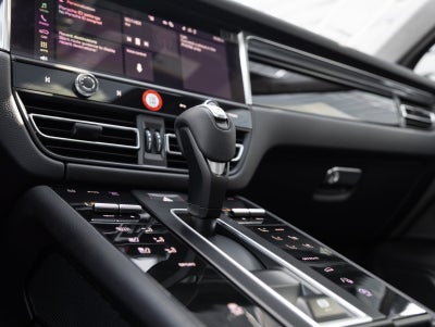 2025 Porsche Macan Macan