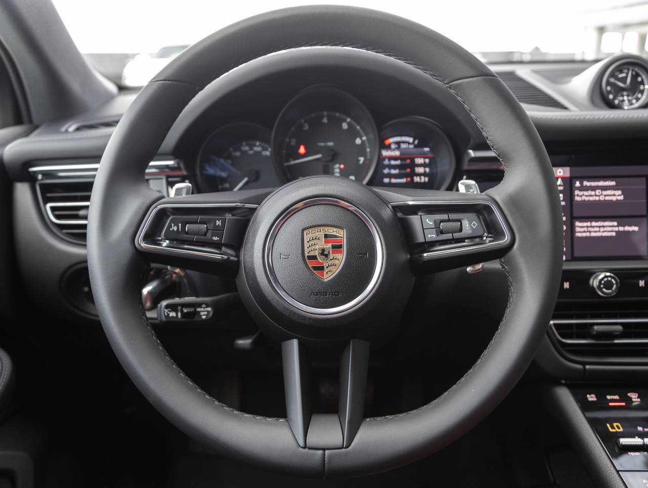 2025 Porsche Macan Macan
