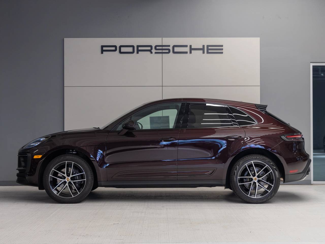 2025 Porsche Macan Macan