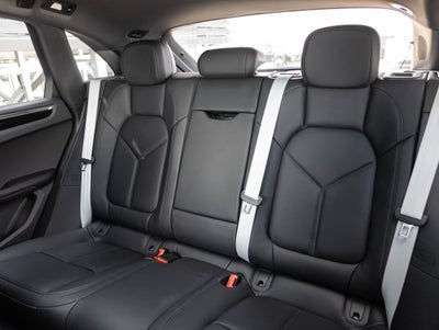 2025 Porsche Macan Macan