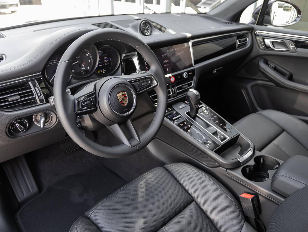 2025 Porsche Macan Macan