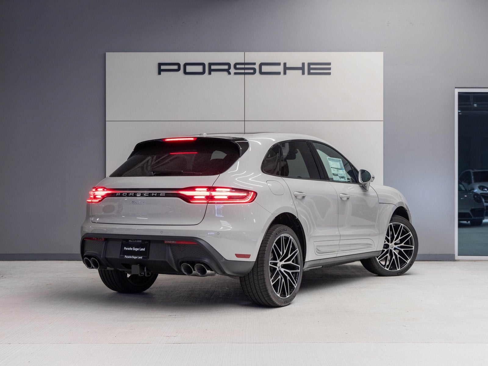 2025 Porsche Macan Macan