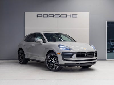 2025 Porsche Macan Macan