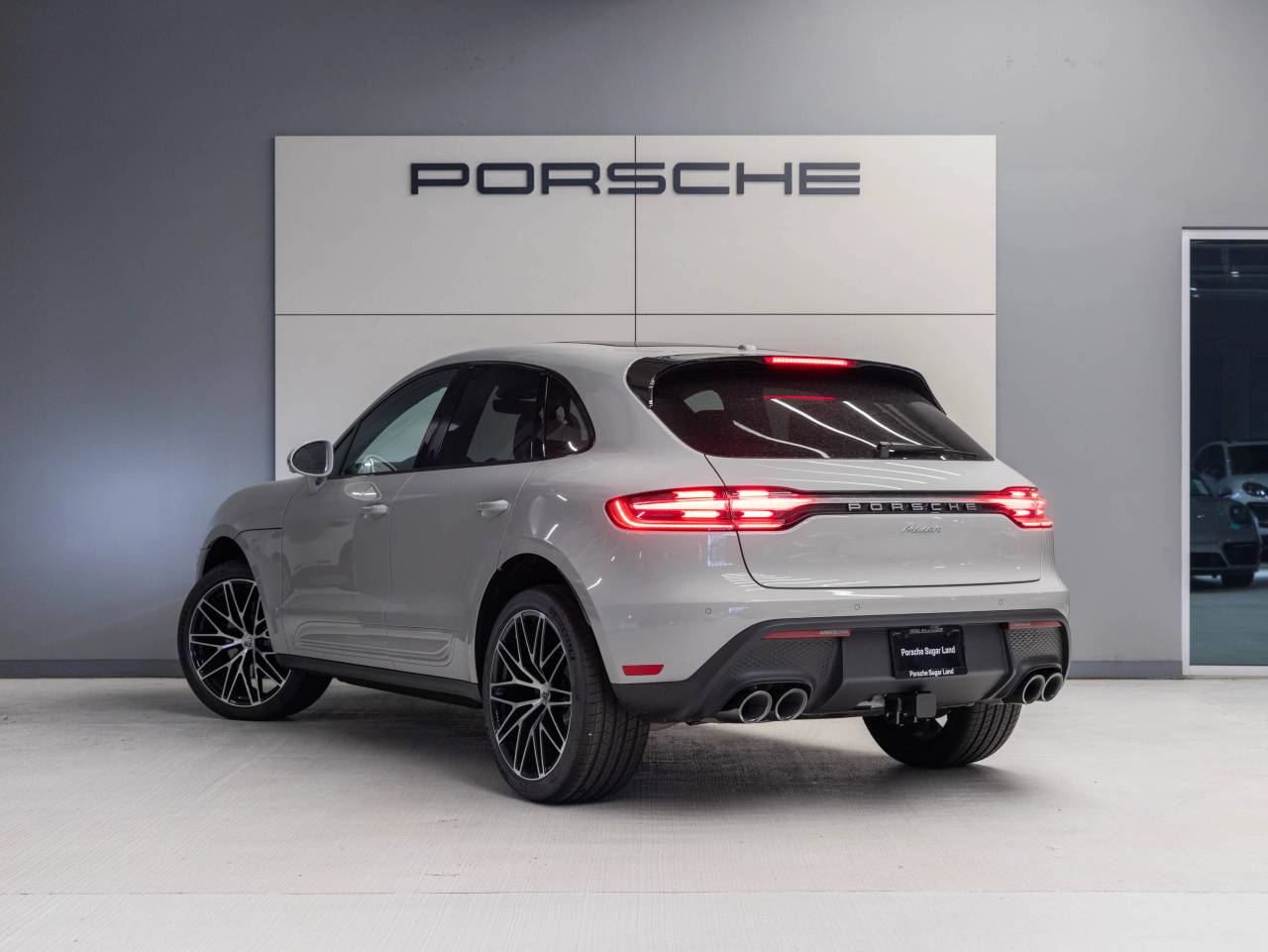 2025 Porsche Macan Macan