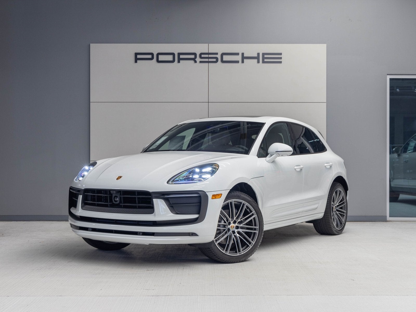 2025 Porsche Macan Macan