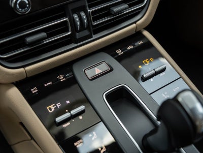 2025 Porsche Macan Macan