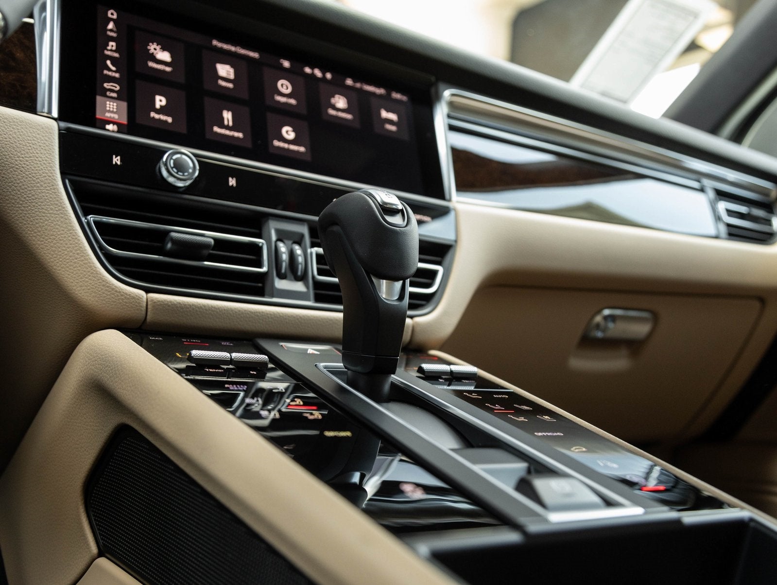 2025 Porsche Macan Macan