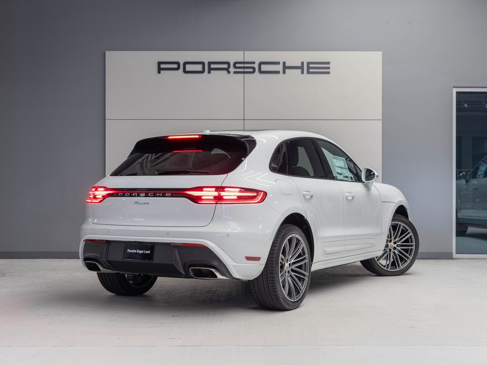 2025 Porsche Macan Macan