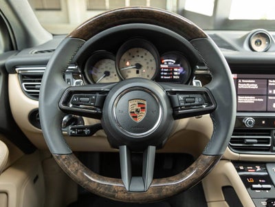 2025 Porsche Macan Macan