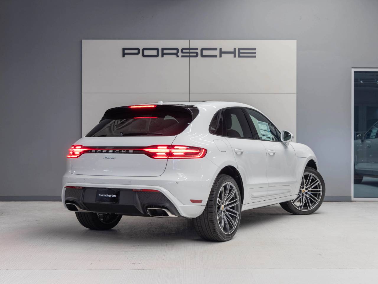 2025 Porsche Macan Macan