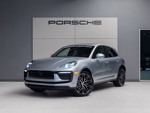 2026 Porsche Macan AWD