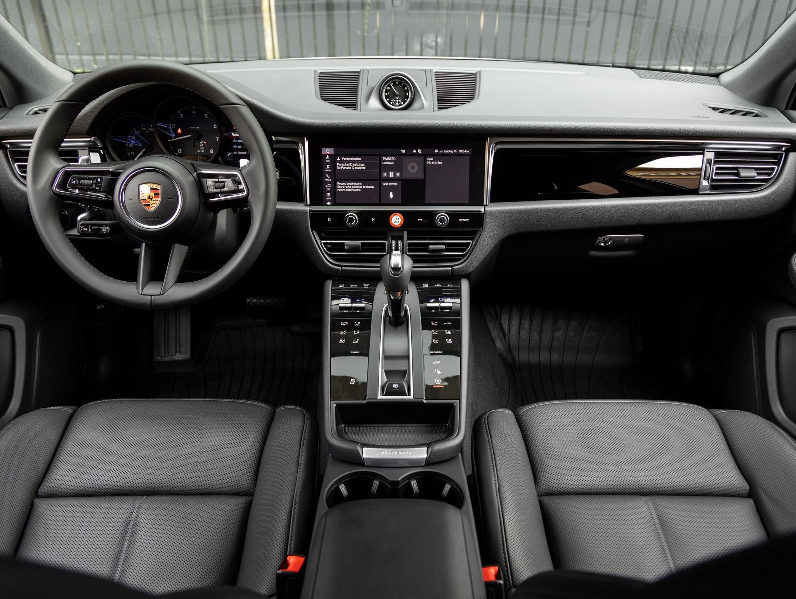 2026 Porsche Macan AWD