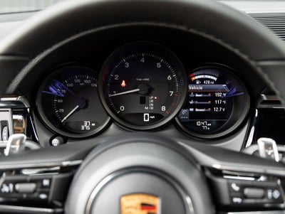 2026 Porsche Macan AWD