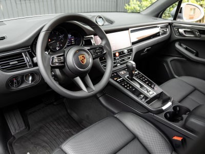 2026 Porsche Macan AWD