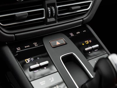 2026 Porsche Macan AWD