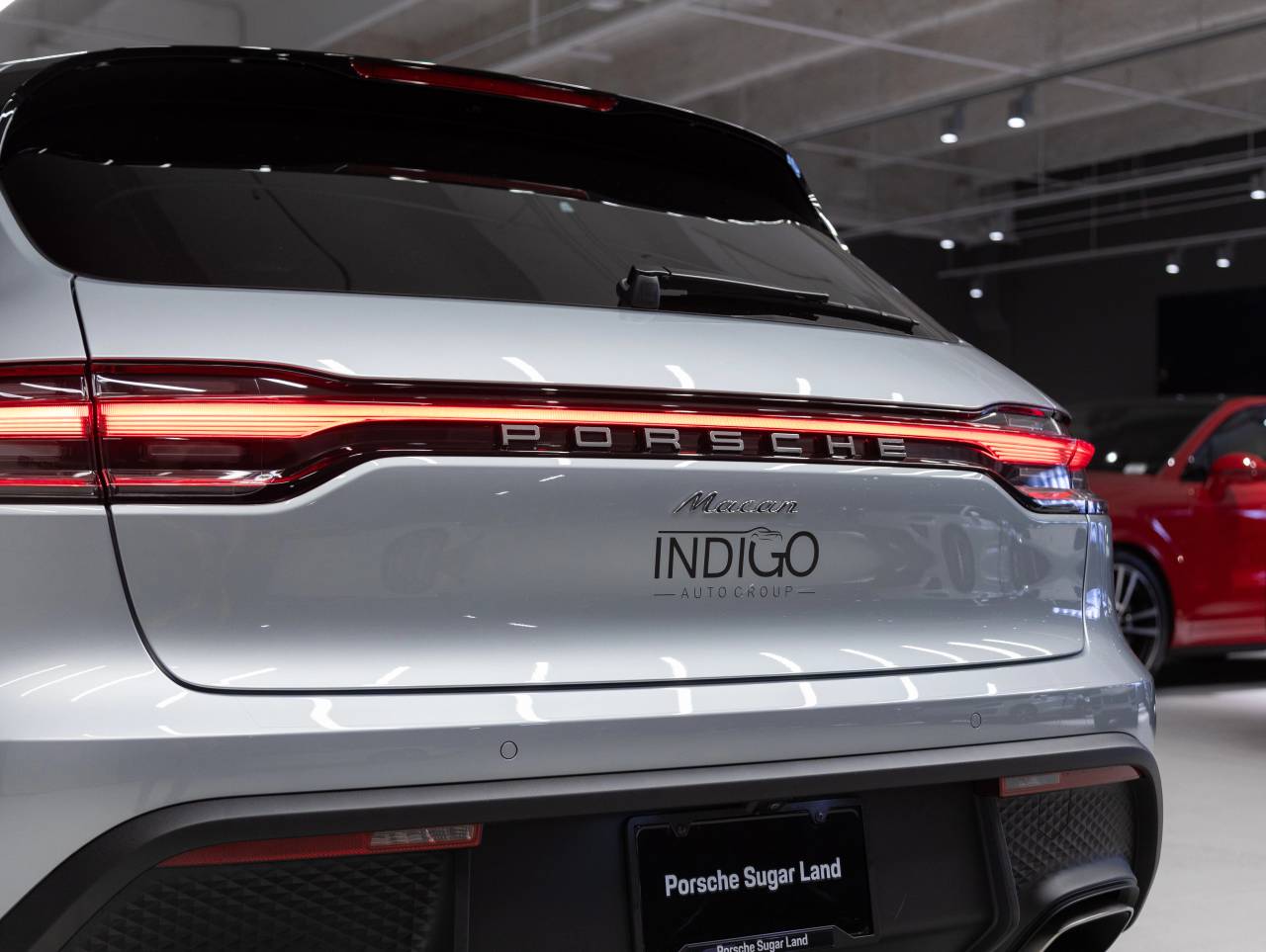 2026 Porsche Macan AWD