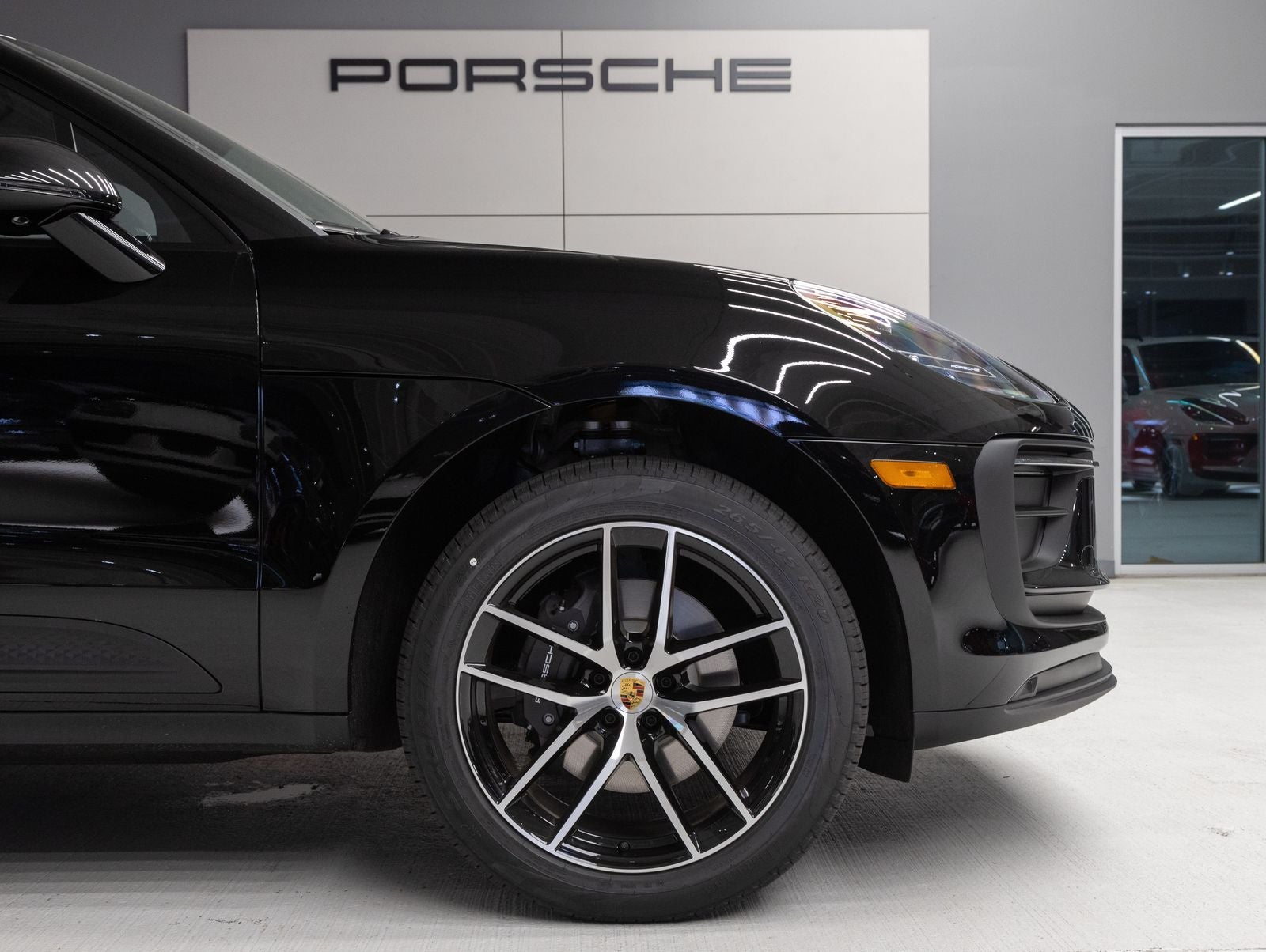 2026 Porsche Macan AWD